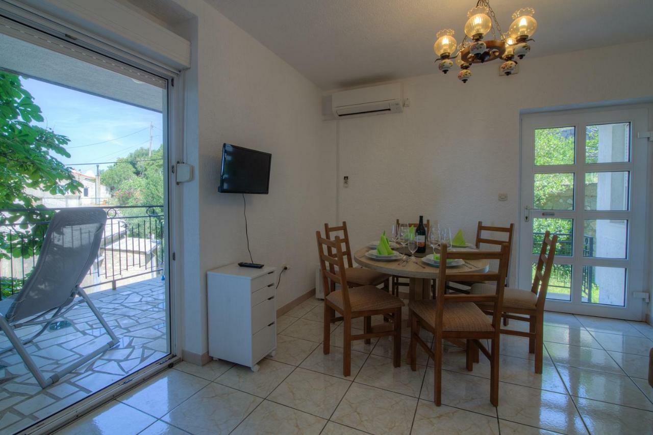 Senj Apartment Esterno foto
