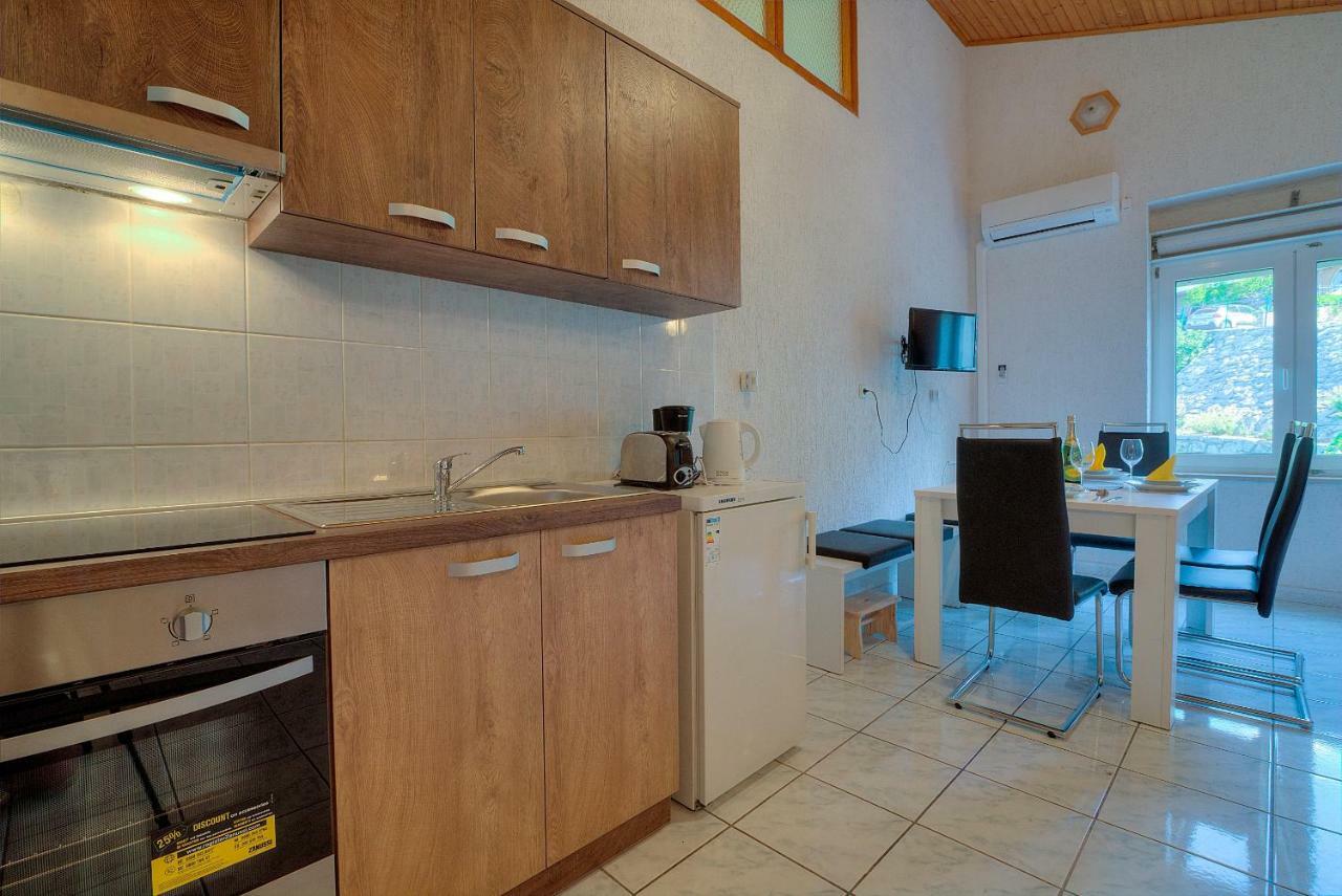Senj Apartment Esterno foto
