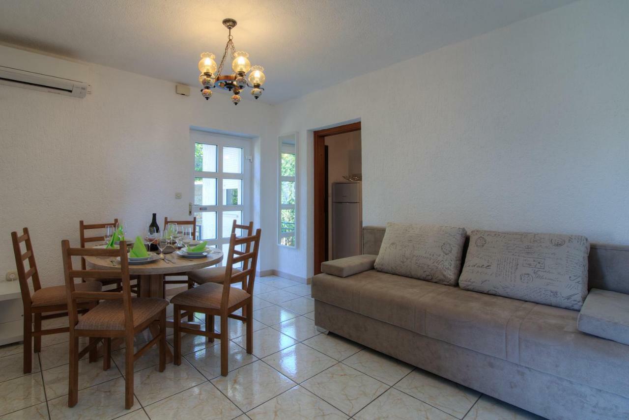 Senj Apartment Esterno foto